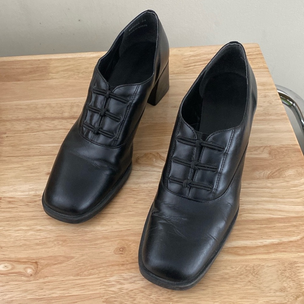 Croft and Barrow Shoes - Size 9M (Black)